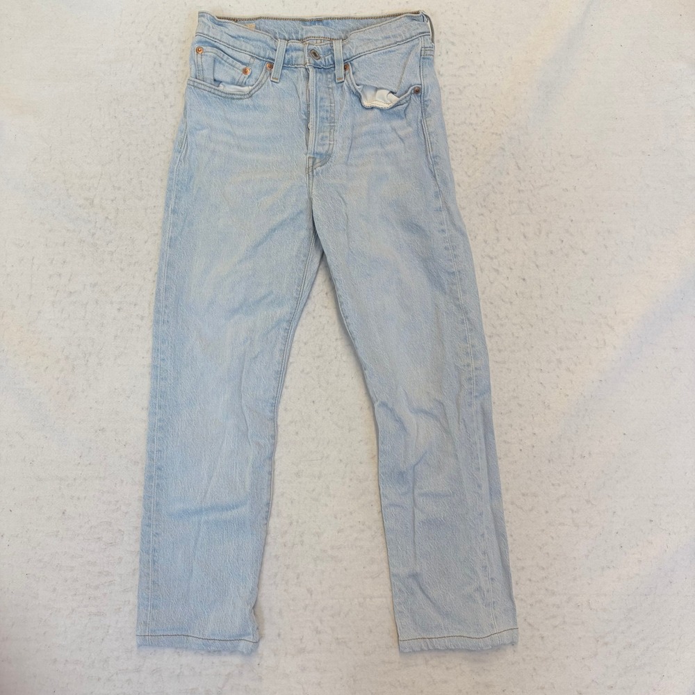 Levi's 501 Original Fit Jeans Womens 26 Light Blue Straight Leg Denim